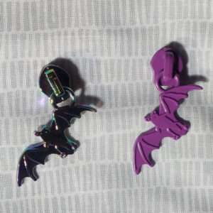 Bat Zipper Pull